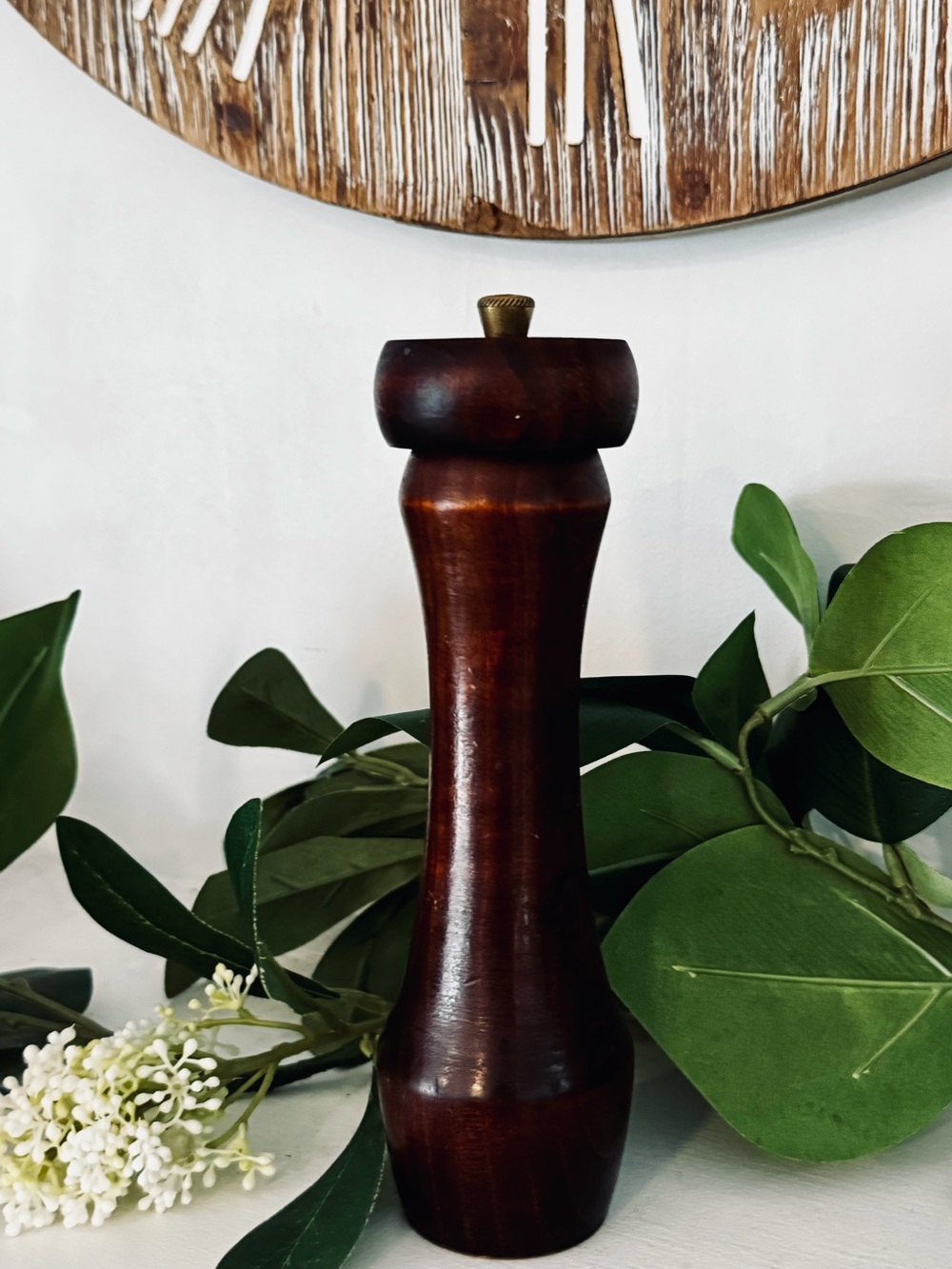 Vintage Italian Dark Wood Pepper Grinder Mill Shaker Mid Century Modern Italy 8”